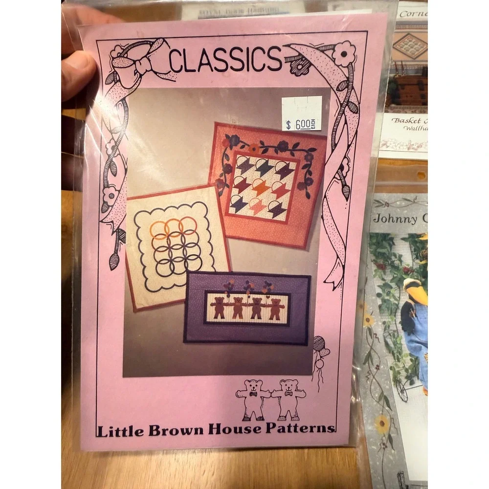 Vintage Quilting Sewing Pattern Lot Wall Hanging Placemats Bears 8pc Mixed Brand
